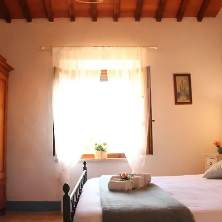 Agriturismo Podere Campinovi *