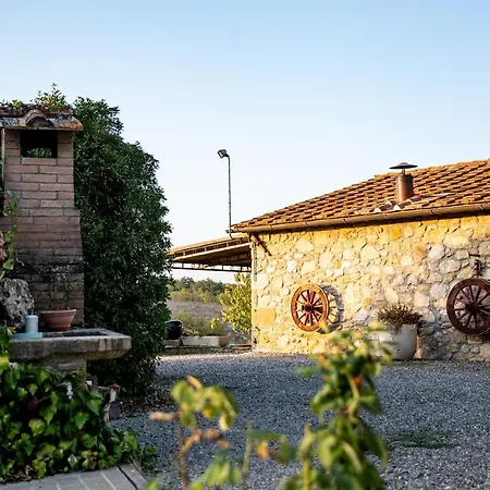 Agriturismo Podere Campinovi *
